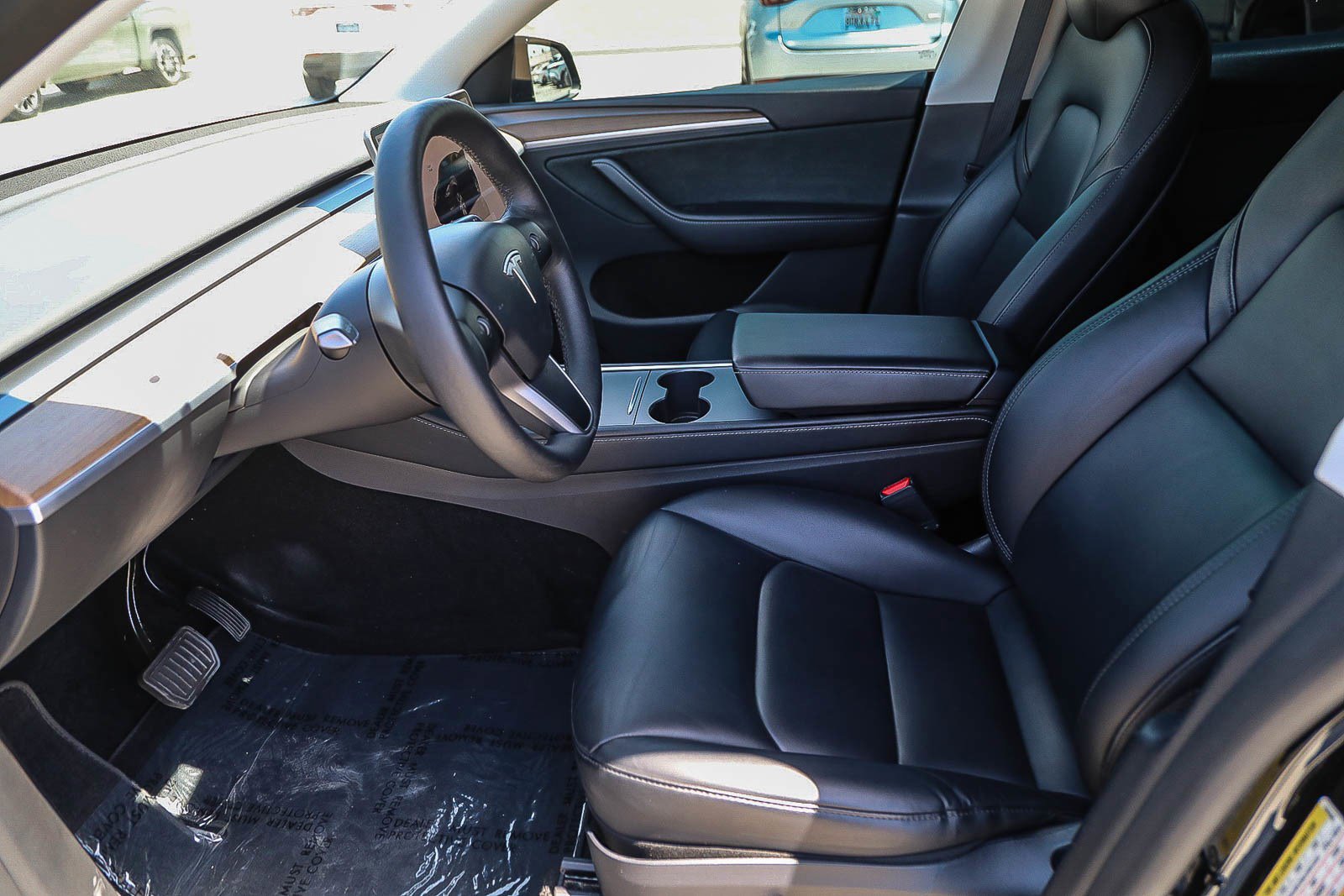 Used 2024 Tesla Model Y Long Range AWD/4WD image 17
