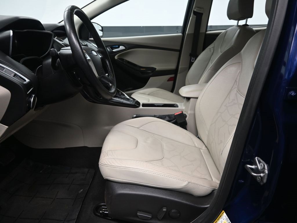 Used 2016 Ford Focus Base w/ Exterior Protection Package image 14