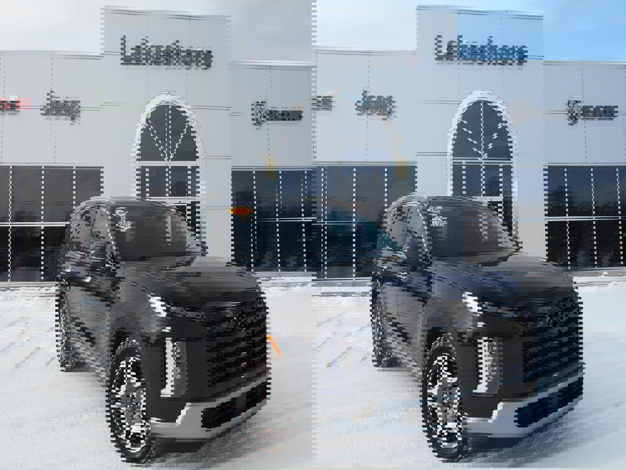 Used 2023 Hyundai Palisade Limited w/ Cargo Package image 2