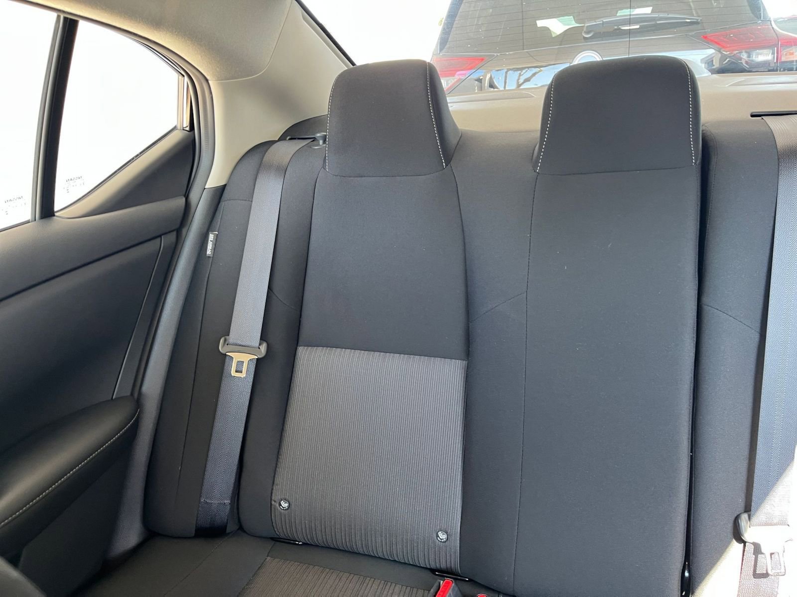 Used 2025 Nissan Sentra SV FWD image 39