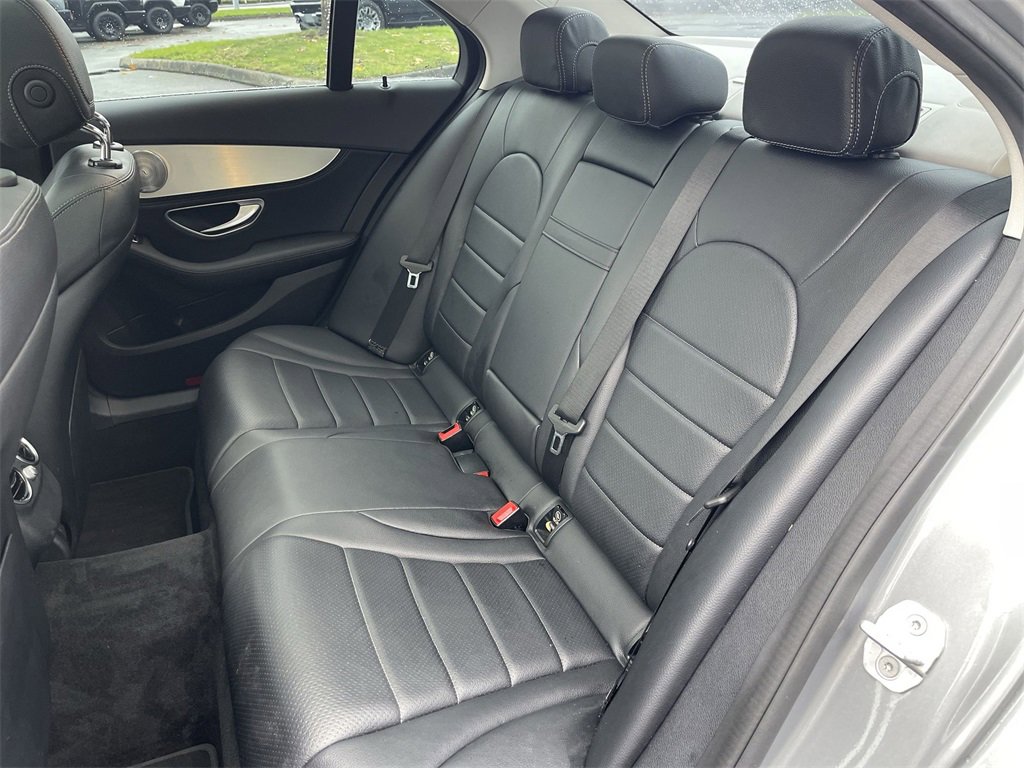 Used 2015 Mercedes-Benz C 300 Sedan image 25