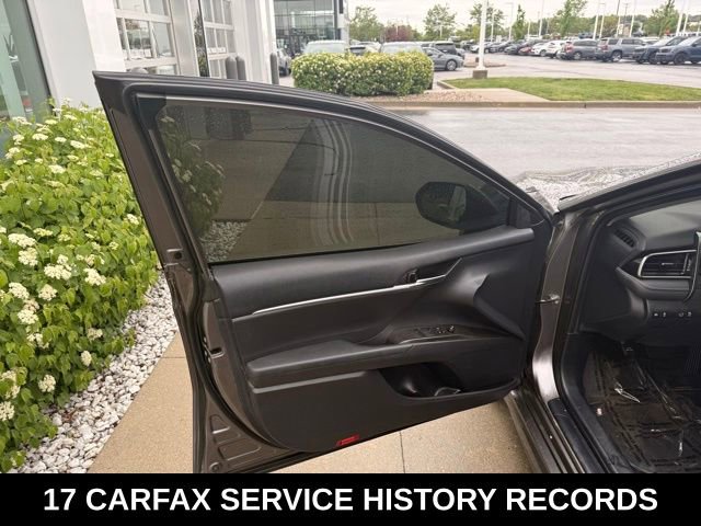 Used 2022 Toyota Camry SE w/ Audio Upgrade Package FWD image 11
