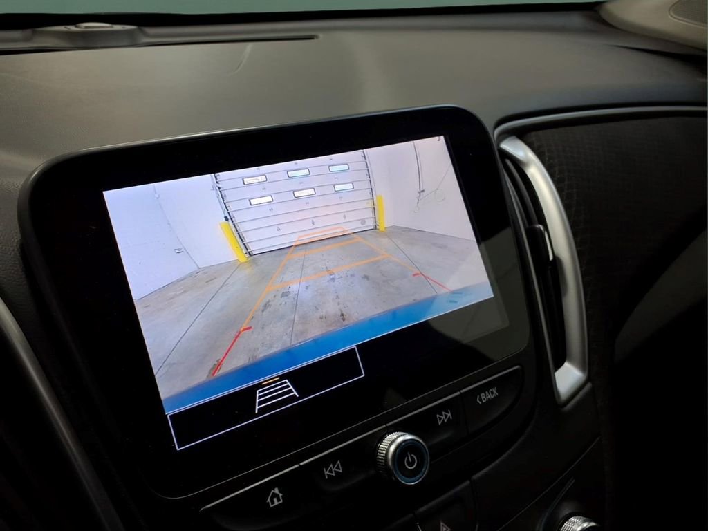 Used 2024 Chevrolet Malibu LS FWD image 8