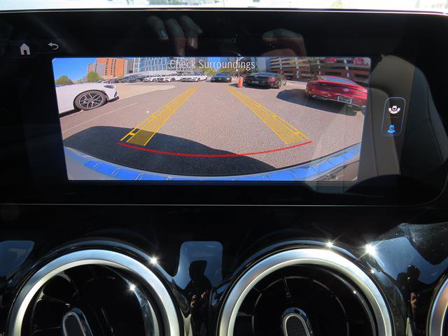 Used 2025 Mercedes-Benz GLA 250 4MATIC image 15