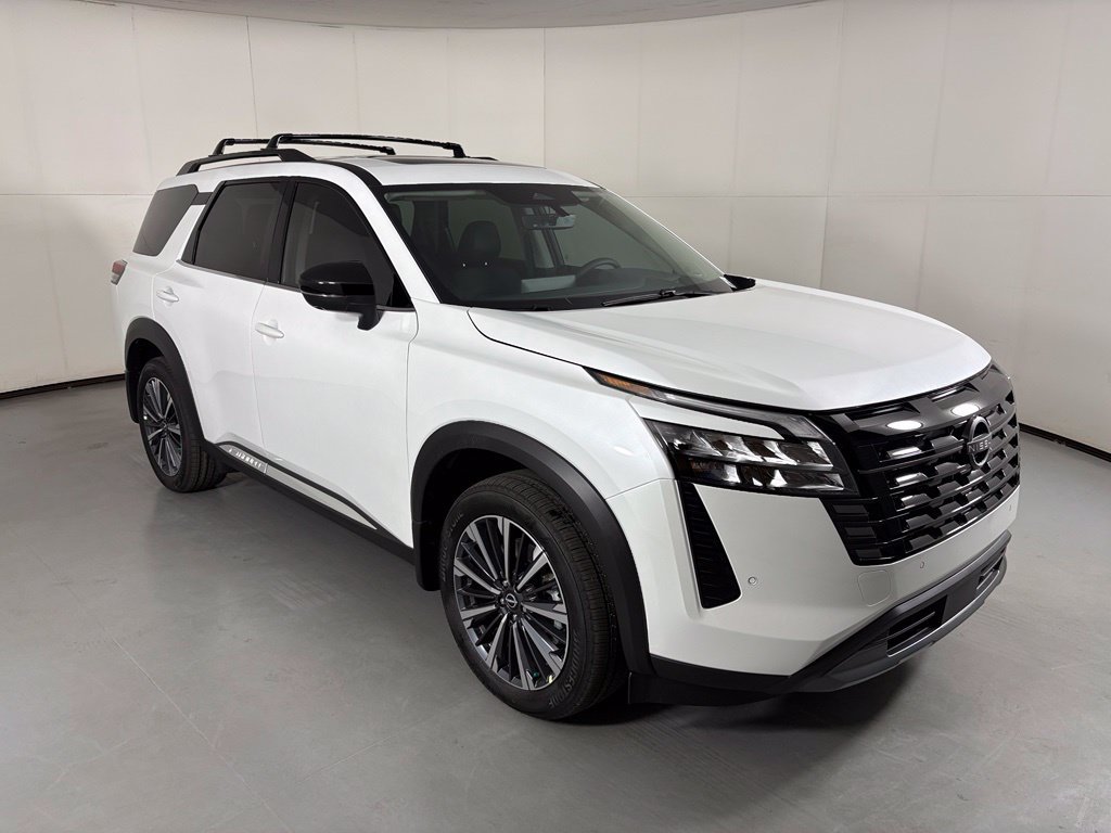 New 2026 Nissan Pathfinder Platinum w/ Cargo Package AWD/4WD image 2