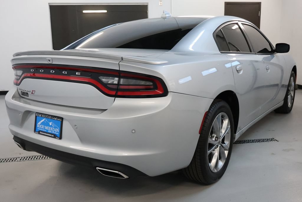 Used 2020 Dodge Charger SXT AWD/4WD image 7