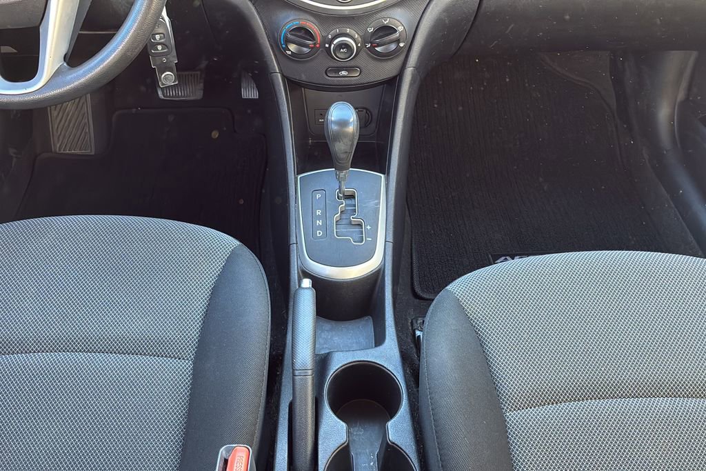 Used 2014 Hyundai Accent GS image 17