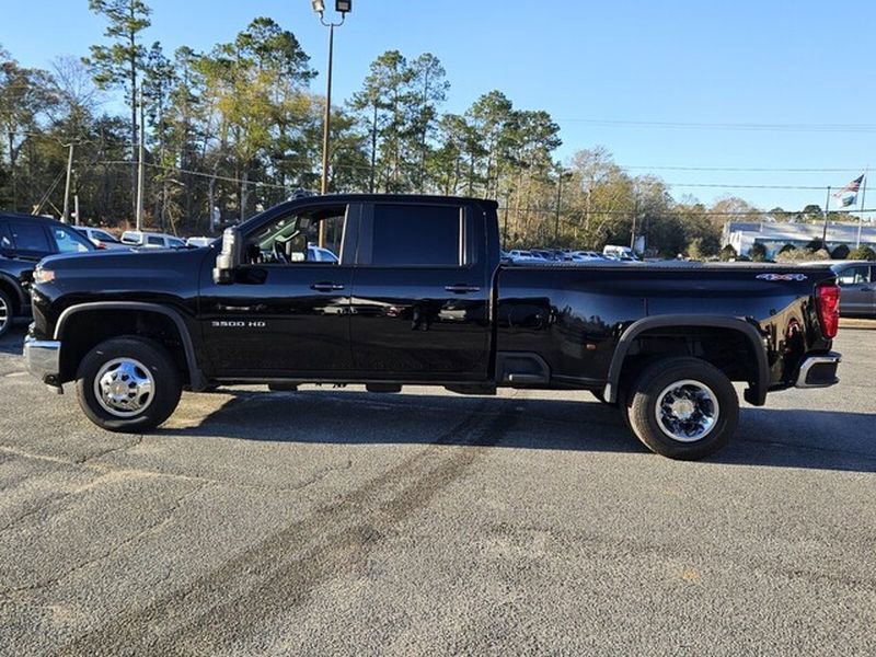 Used 2025 Chevrolet Silverado 3500 LT w/ Convenience Package AWD/4WD image 5