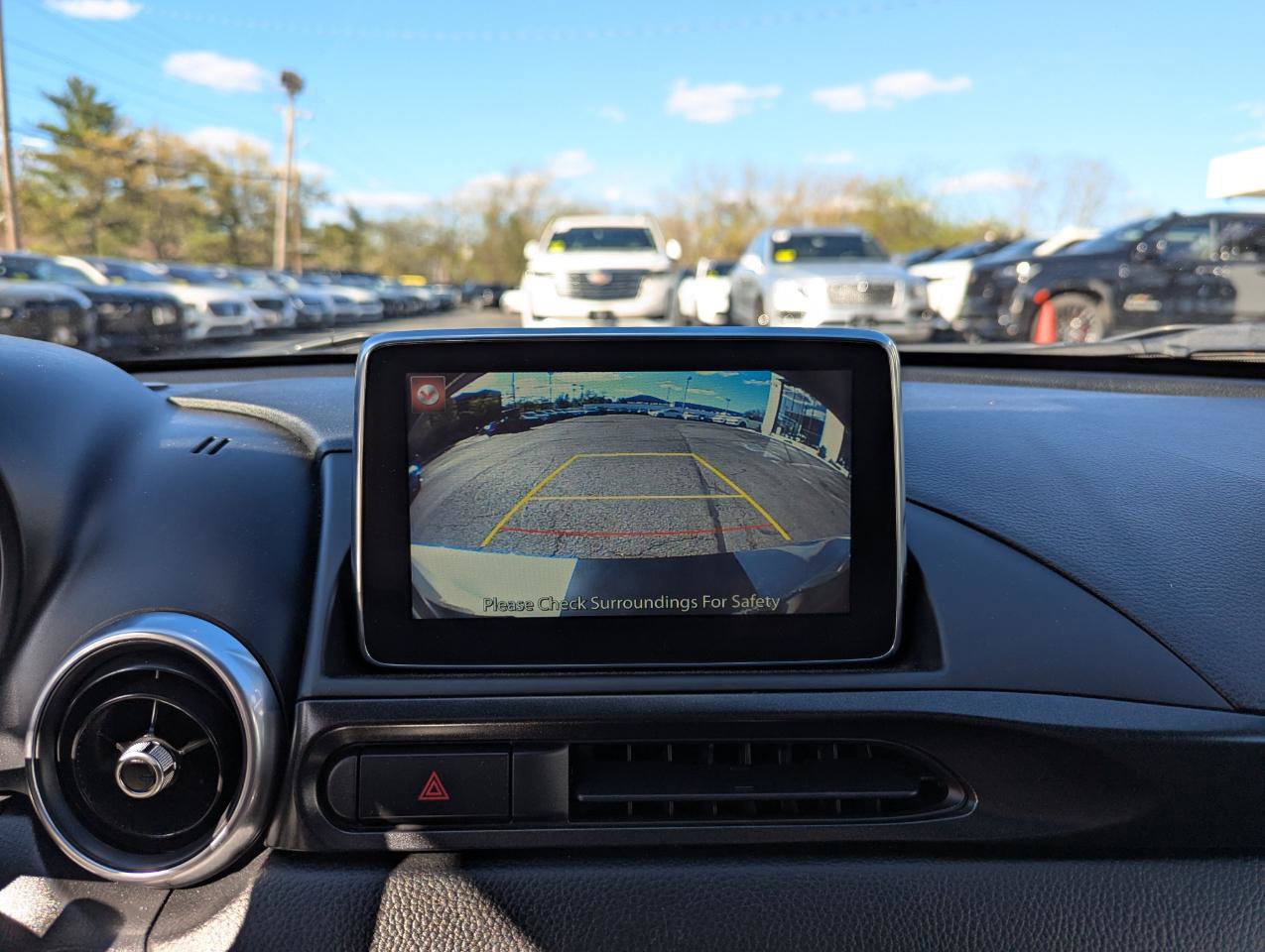 Used 2017 FIAT 124 Spider Abarth RWD image 21
