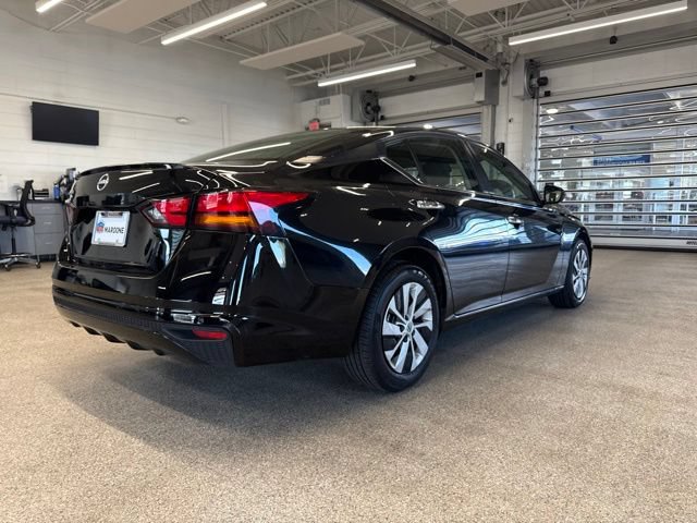 Used 2023 Nissan Altima 2.5 S FWD image 5