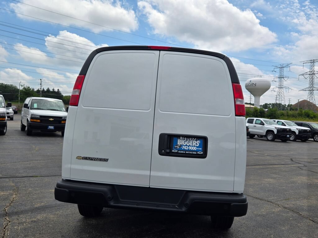 New 2026 Chevrolet Express 3500 Extended w/ Driver Convenience Package RWD image 12