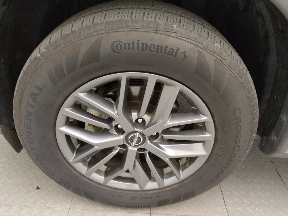 Used 2023 Nissan Rogue S FWD image 31