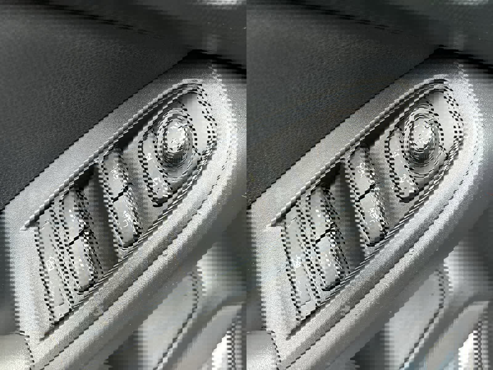 Used 2024 Subaru Crosstrek 2.0i Premium image 11