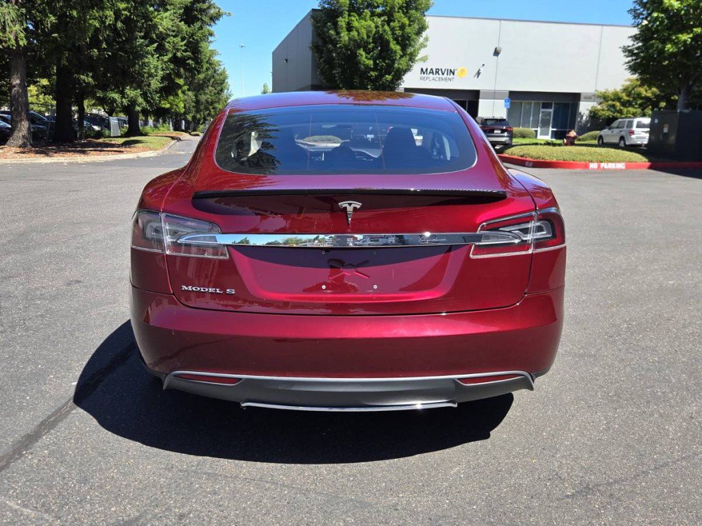 Used 2012 Tesla Model S Signature Performance RWD image 6