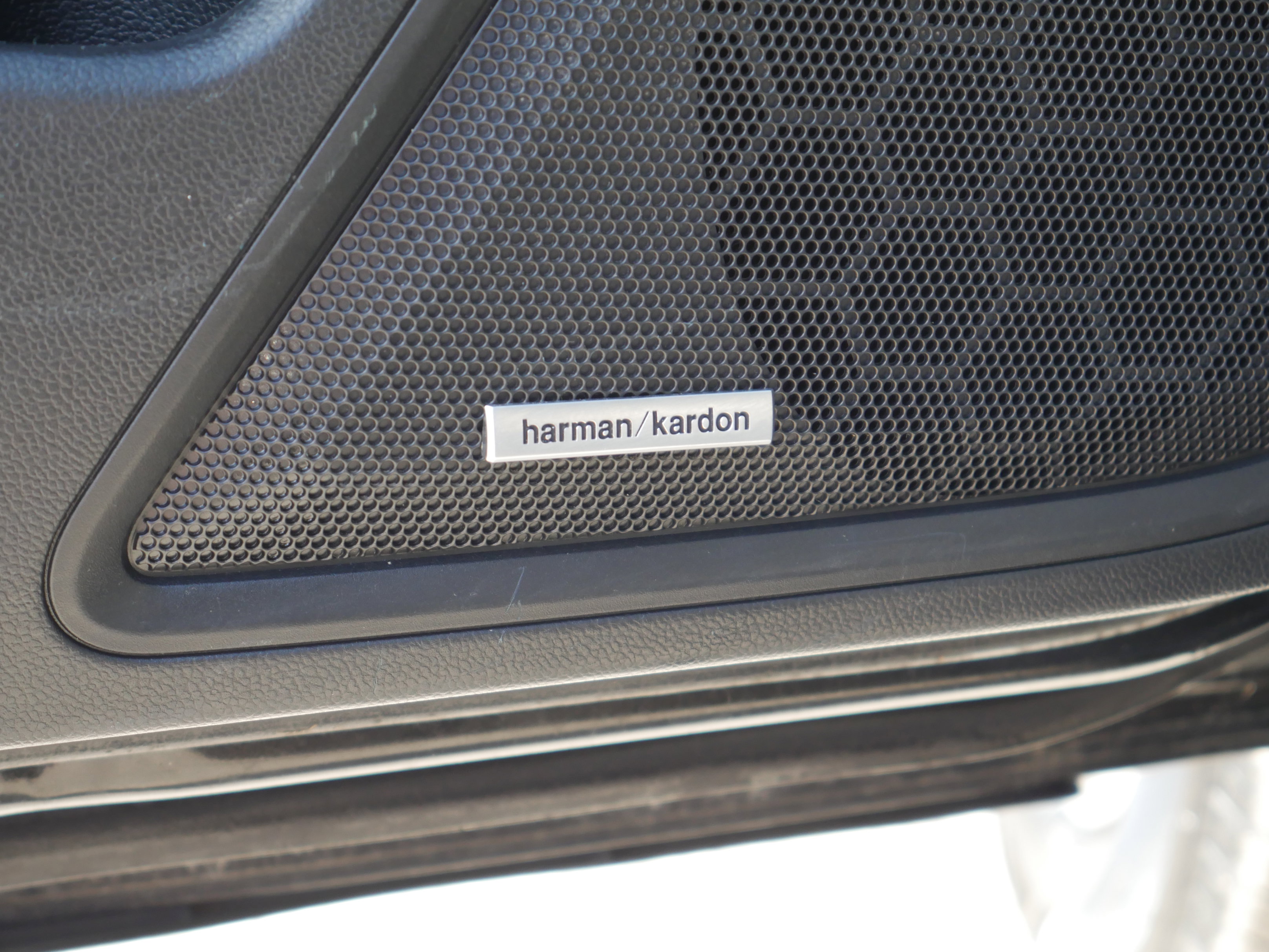 Used 2020 Subaru Outback Limited image 34