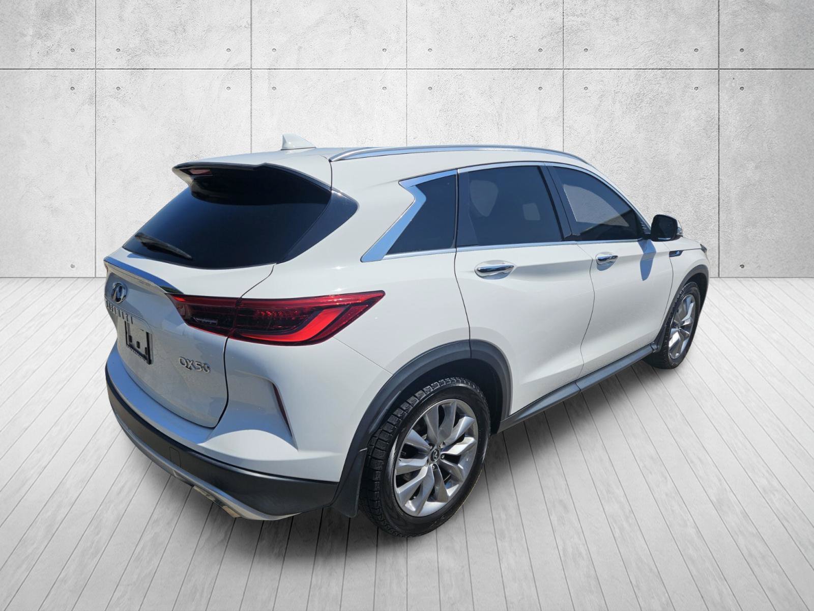 Used 2019 INFINITI QX50 Luxe FWD image 10