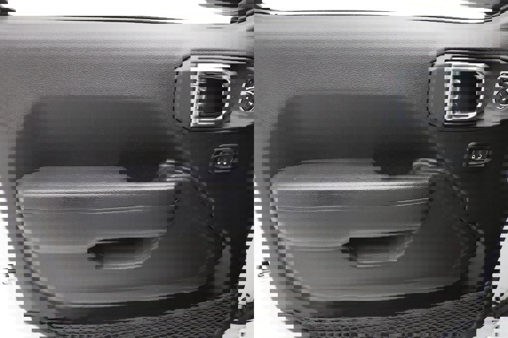 Used 2024 Jeep Wrangler Unlimited image 16