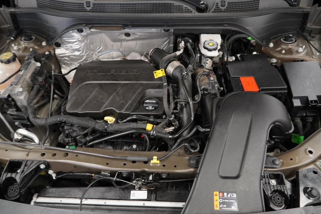 Certified 2024 Chevrolet Trax LT w/ Sunroof Package FWD image 43