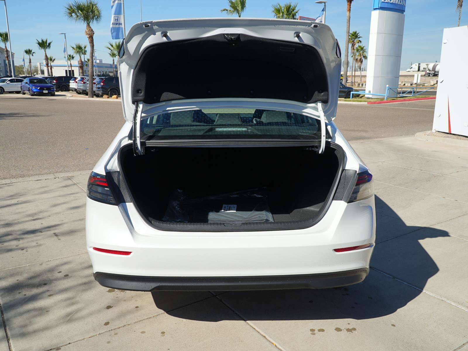 New 2026 Honda Accord SE image 7