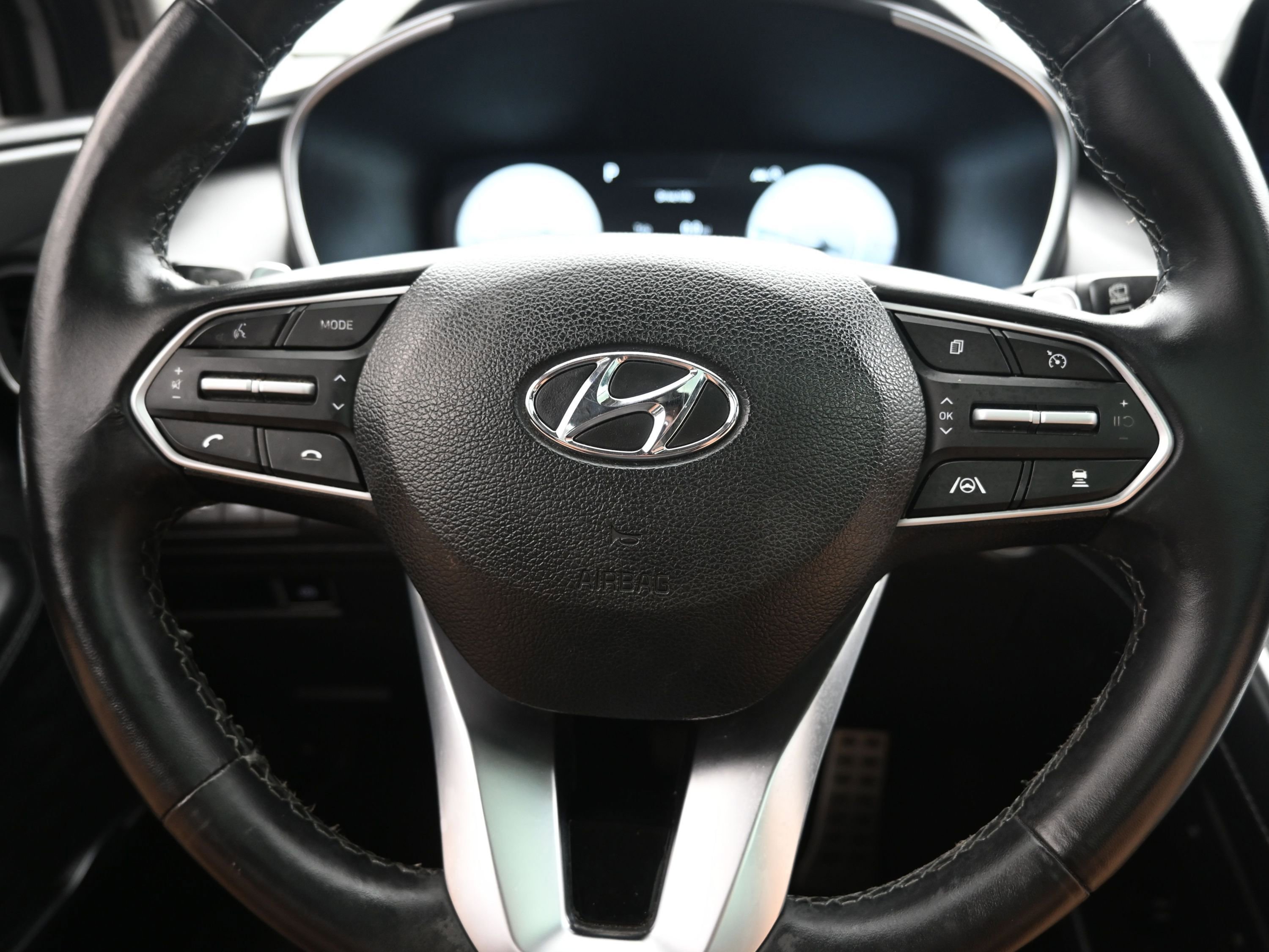 Used 2022 Hyundai Santa Fe Limited image 12