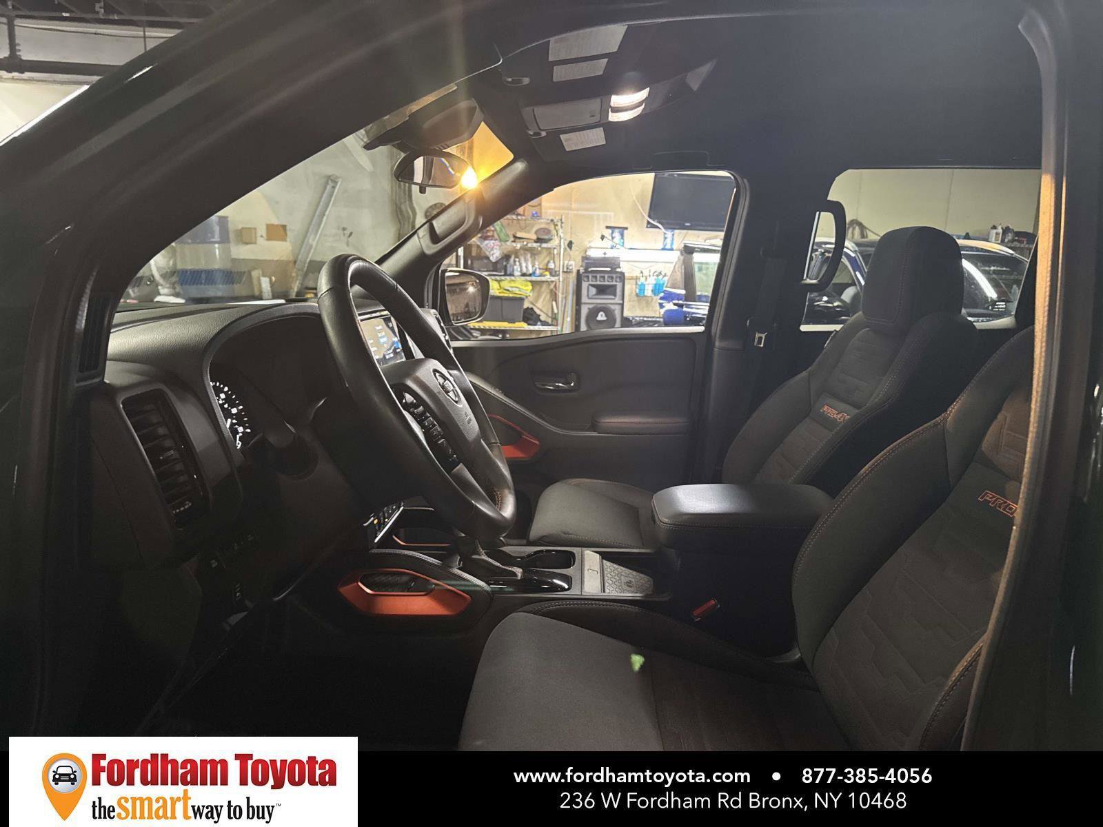 Used 2022 Nissan Frontier PRO-4X image 17