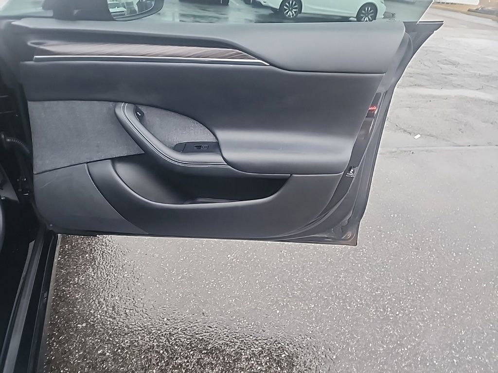 Used 2022 Tesla Model S image 26