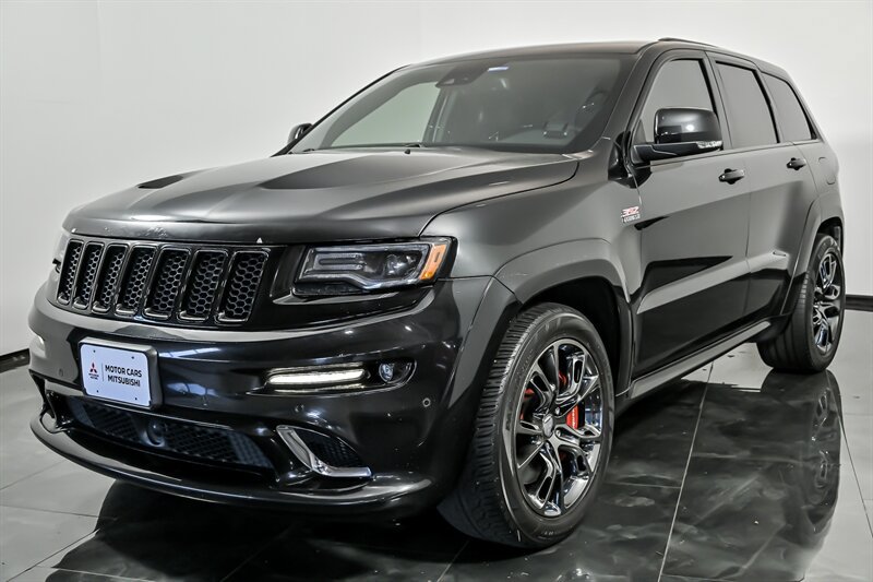 Used 2016 Jeep Grand Cherokee SRT AWD/4WD image 5