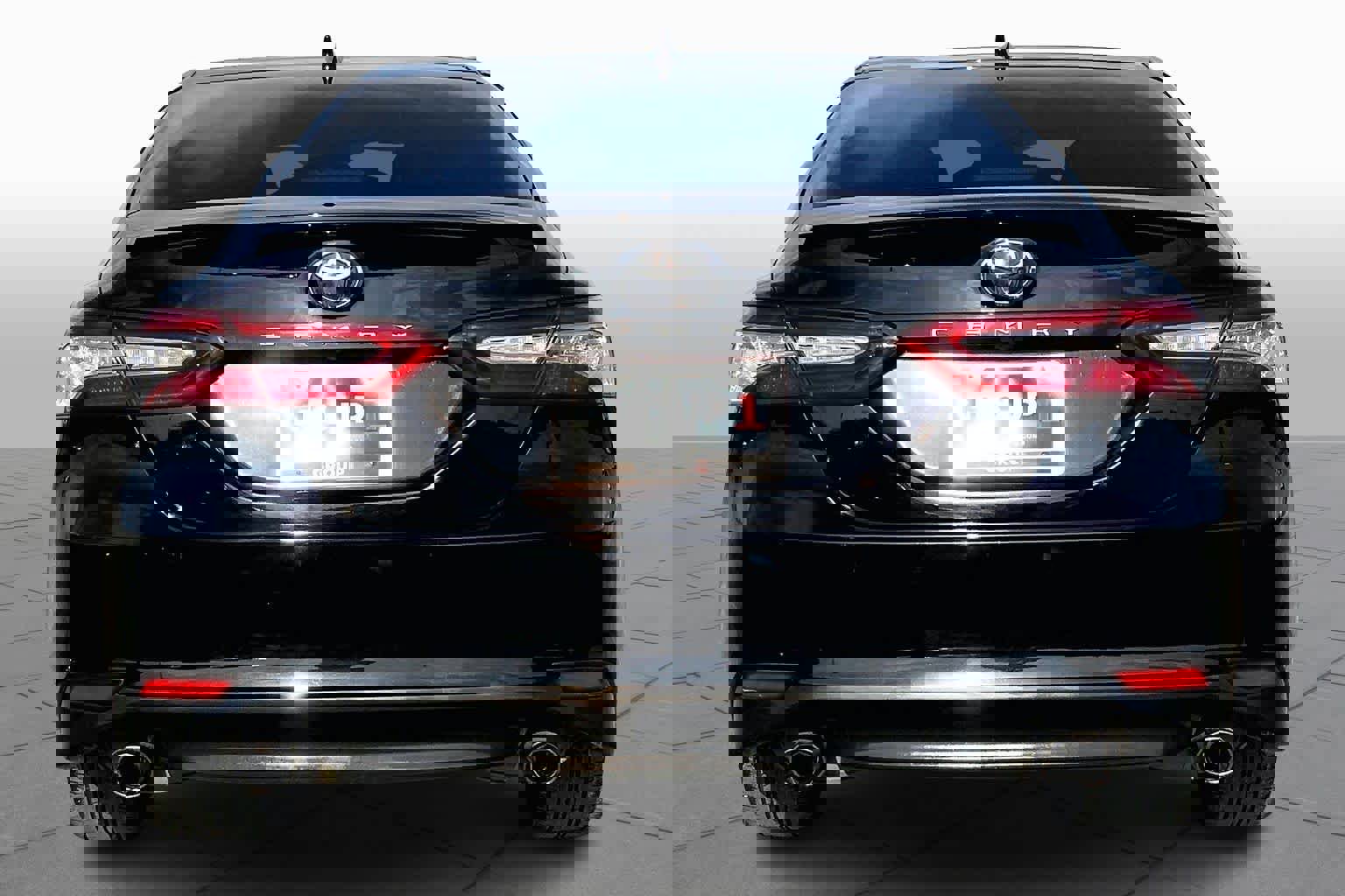 Used 2019 Toyota Camry XLE image 5