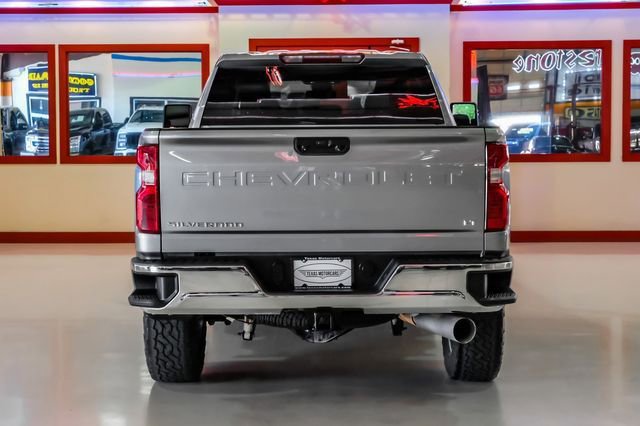 Used 2024 Chevrolet Silverado 2500 LT AWD/4WD image 11