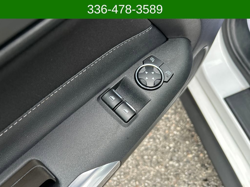 Used 2021 Ford Mustang EcoBoost image 11