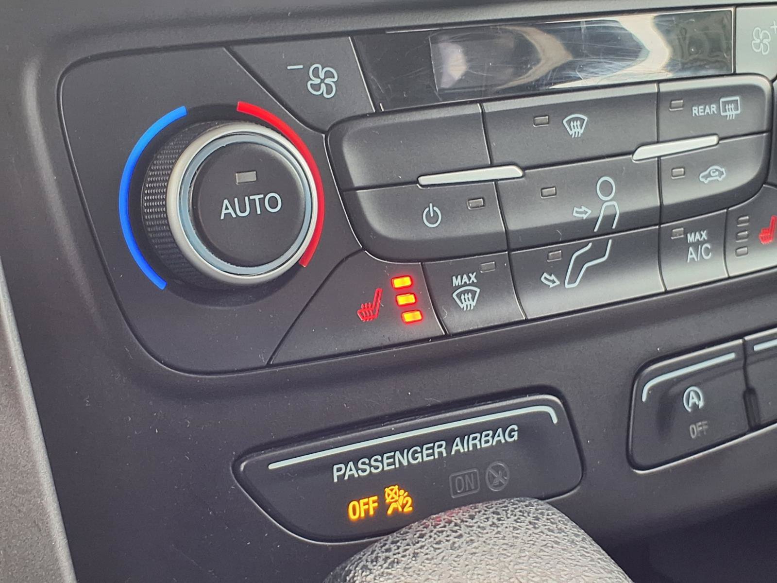 Used 2019 Ford Escape SE AWD/4WD image 5