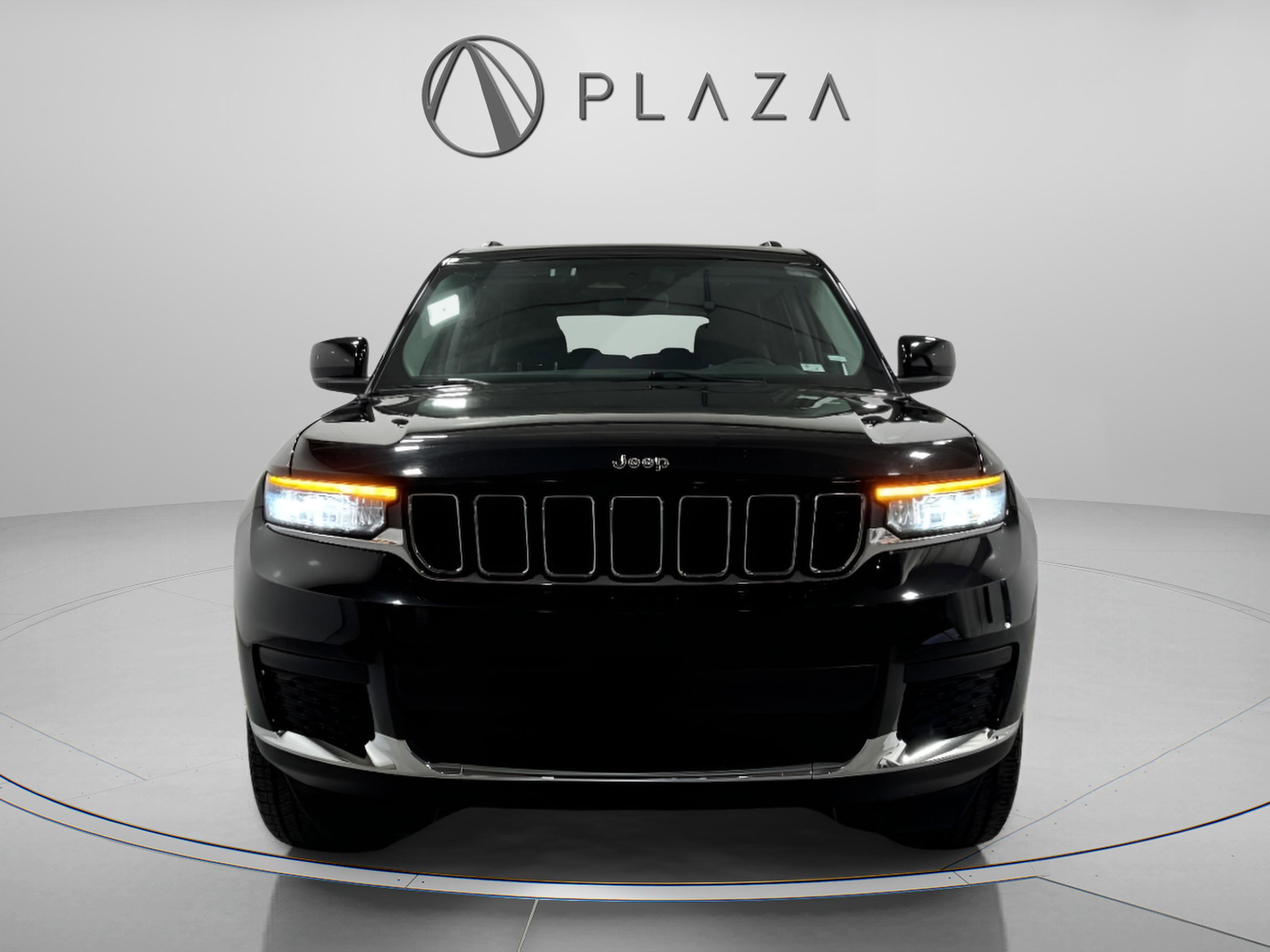 Used 2023 Jeep Grand Cherokee L Laredo image 7