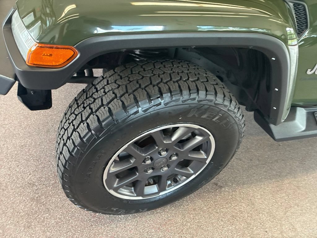 Used 2021 Jeep Gladiator Overland w/ Popular Equipment Package AWD/4WD image 6