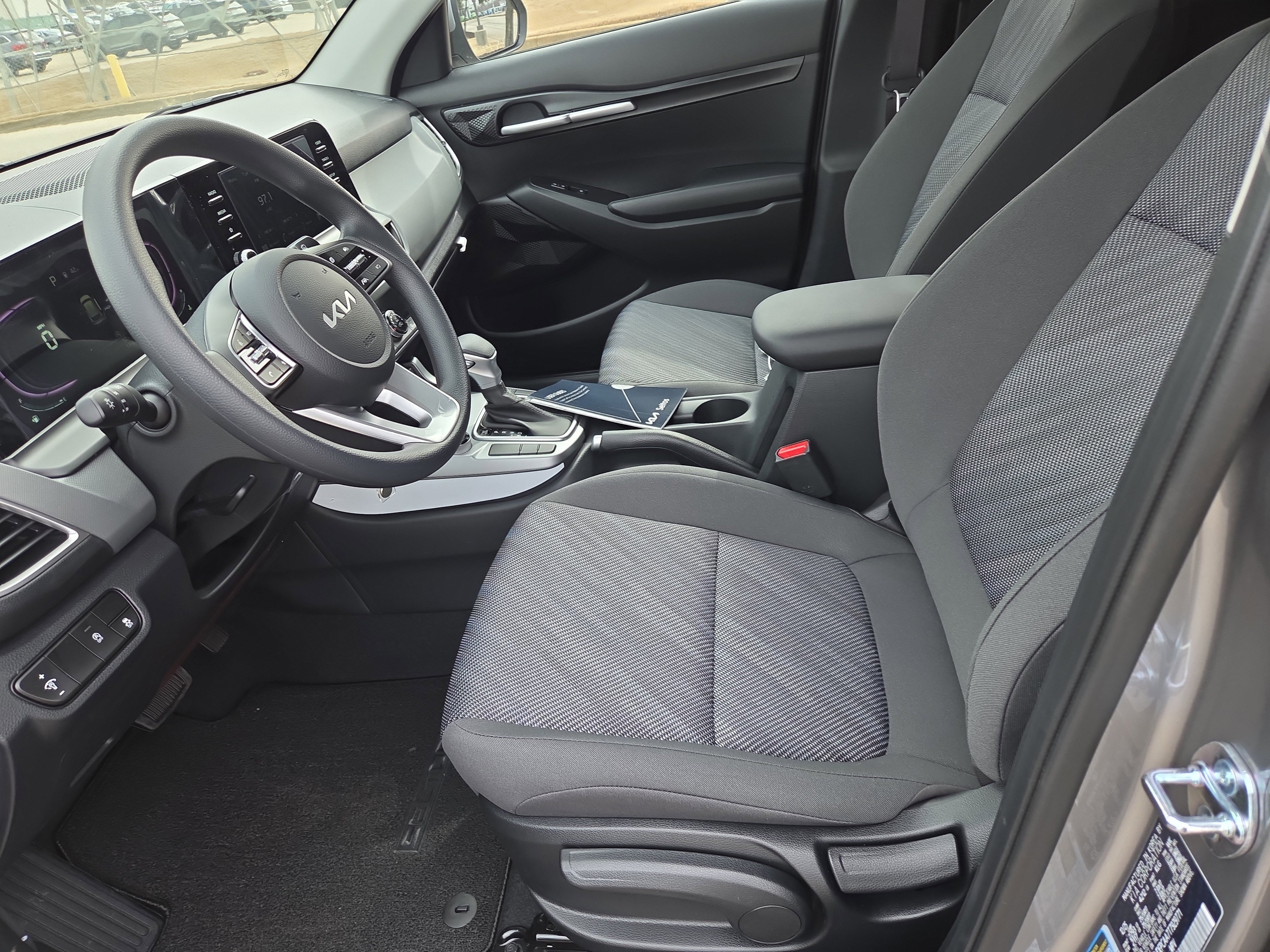 New 2026 Kia Seltos LX AWD/4WD image 4