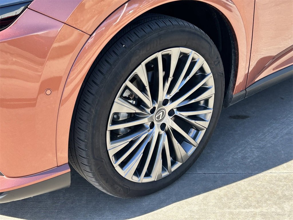 Used 2024 Lexus RX 350 image 9