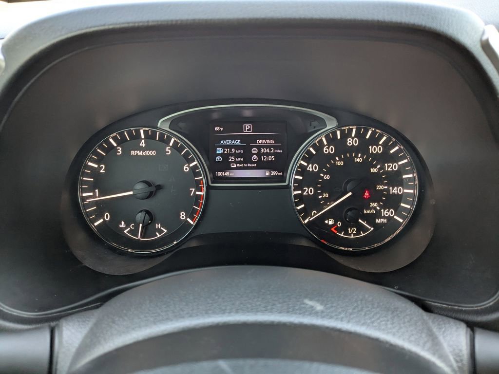 Used 2016 Nissan Pathfinder SV image 24