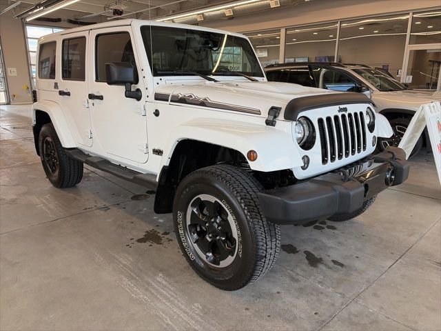 Used 2014 Jeep Wrangler Unlimited Sahara image 3
