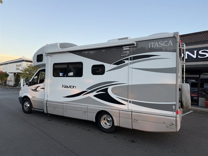 Used 2008 Dodge Sprinter 3500 RWD image 4