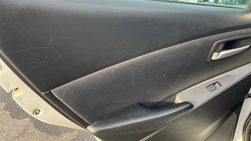 Used 2019 Toyota Yaris LE FWD image 21
