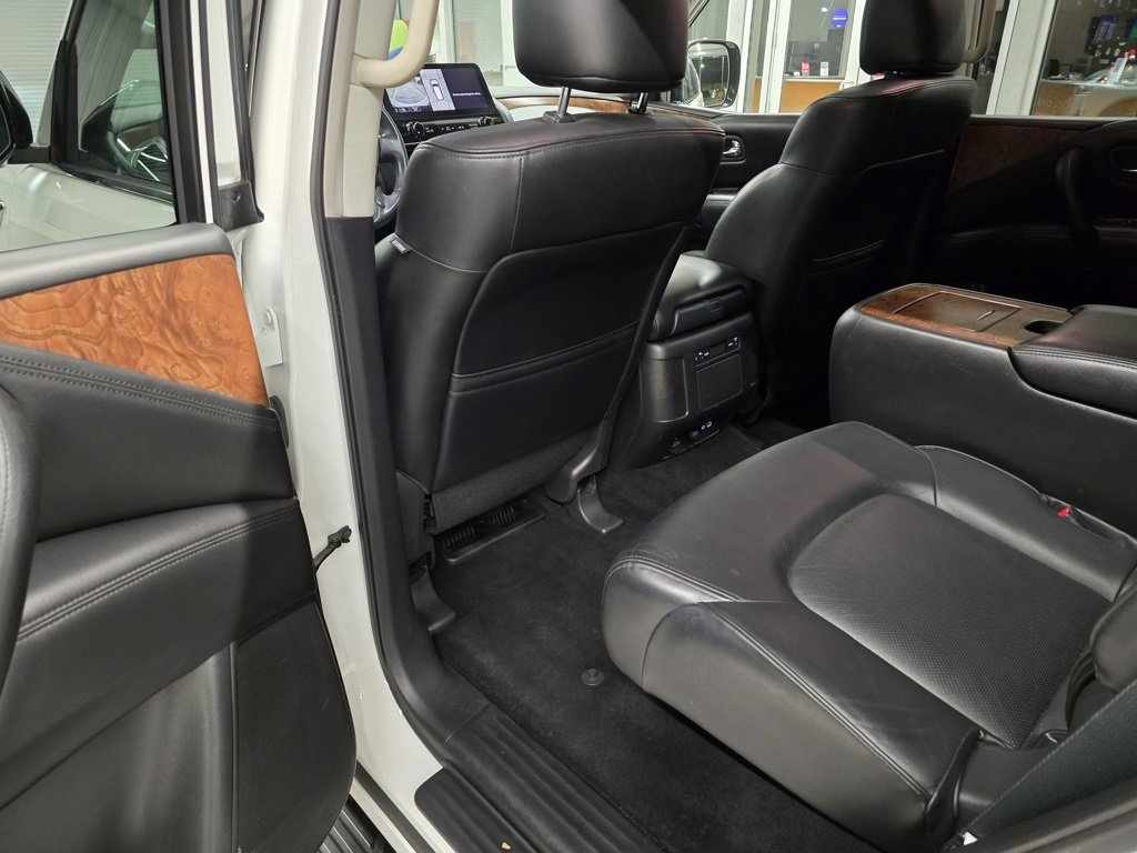 Used 2023 Nissan Armada SL w/ Captain's Chairs Package image 32