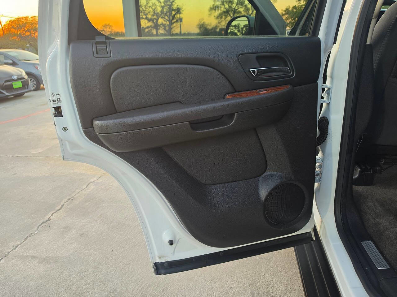Used 2008 Chevrolet Tahoe LT w/ Convenience Package 1 image 18