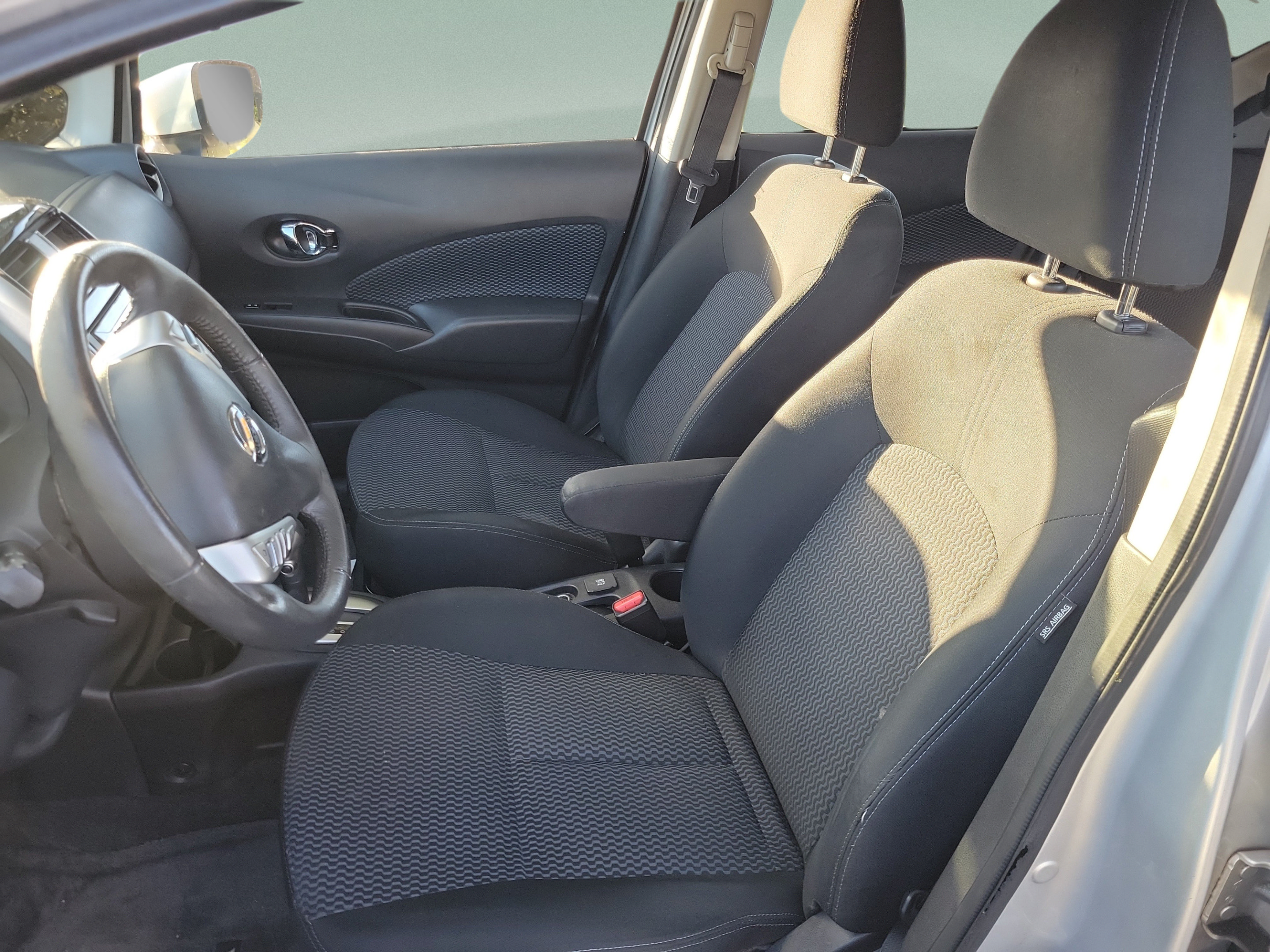 Used 2015 Nissan Versa Note SV FWD image 9