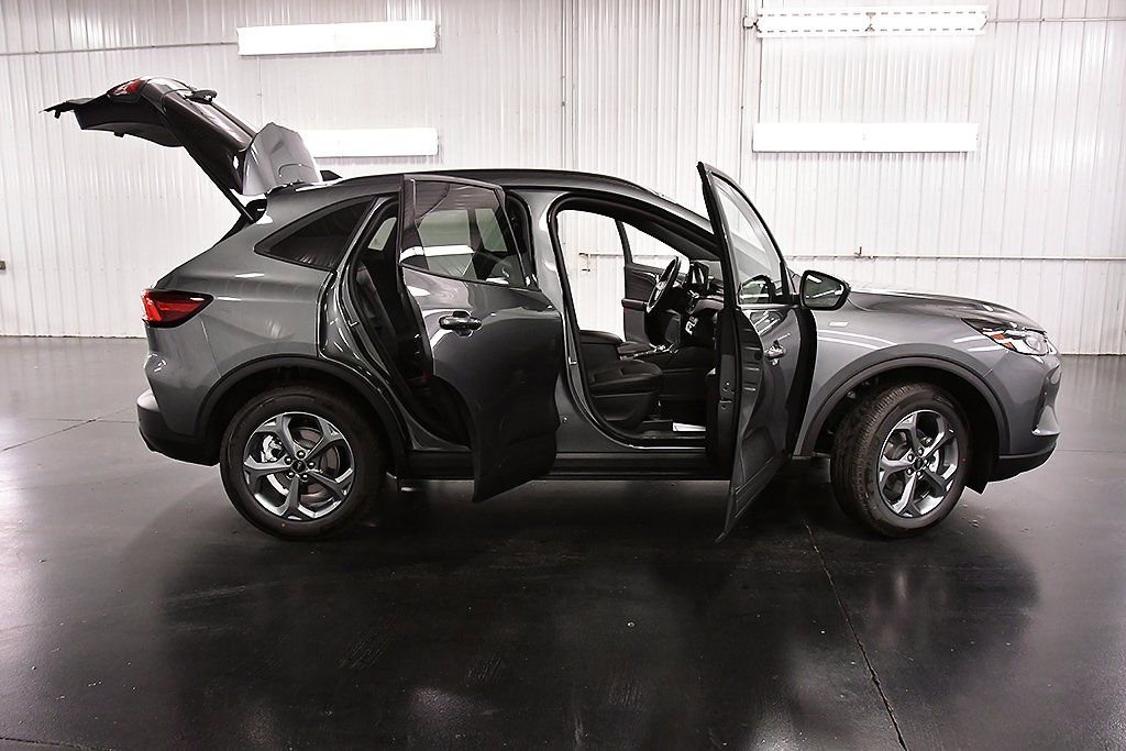 New 2025 Ford Escape ST-Line Elite w/ Tech Pack #1 image 32