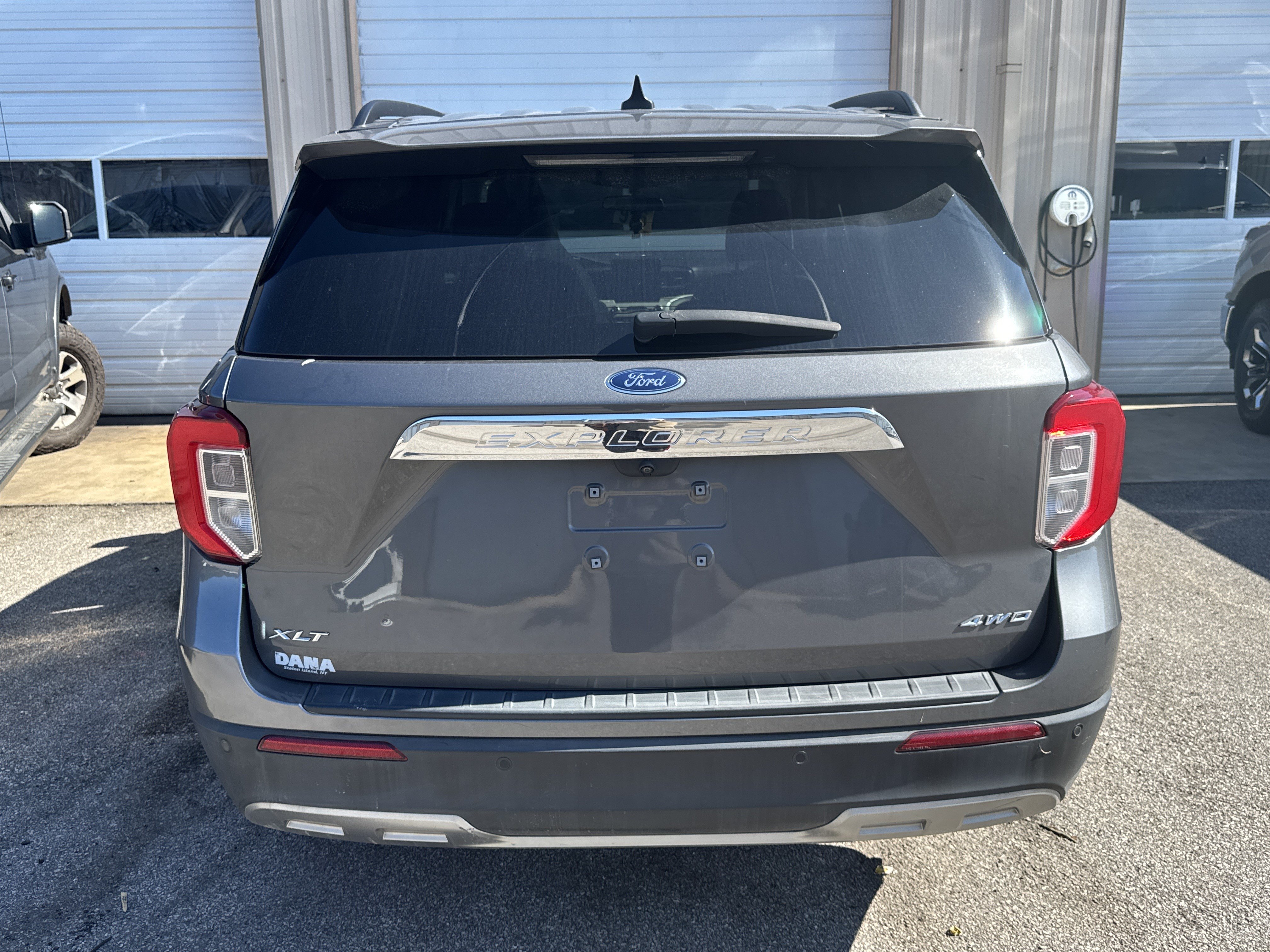 Certified 2023 Ford Explorer XLT w/ Equipment Group 202A AWD/4WD image 5