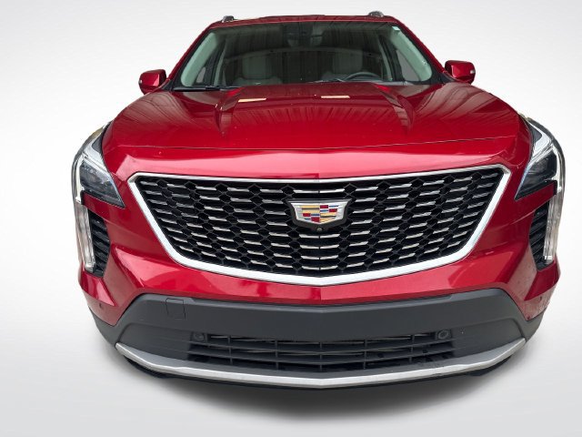 Used 2022 Cadillac XT4 Premium Luxury w/ Enhanced Visibility Package FWD image 8