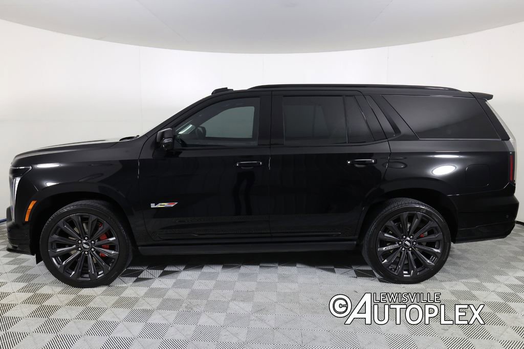 Used 2025 Cadillac Escalade V AWD/4WD image 8