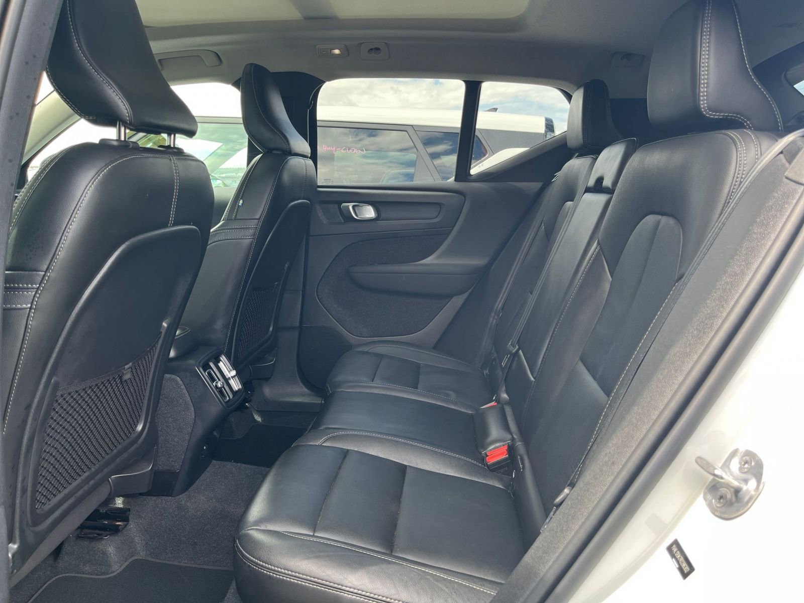 Used 2024 Volvo XC40 B5 Core AWD/4WD image 25