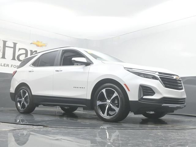 Used 2024 Chevrolet Equinox LT image 2