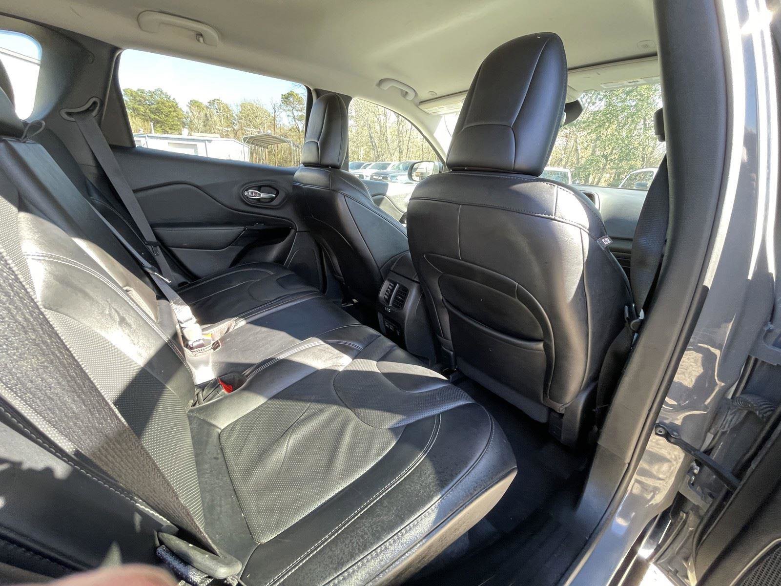 Certified 2023 Jeep Cherokee Altitude Lux image 44