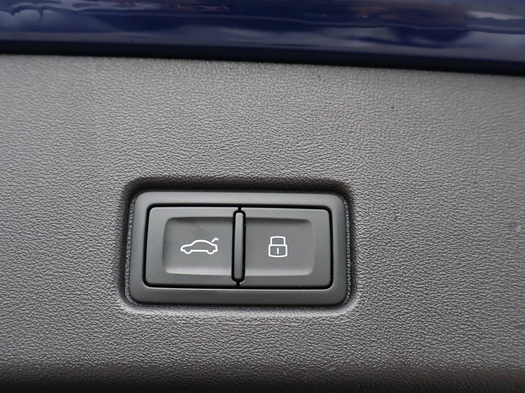 Used 2023 Audi Q4 e-tron Premium Plus w/ Premium Plus image 22